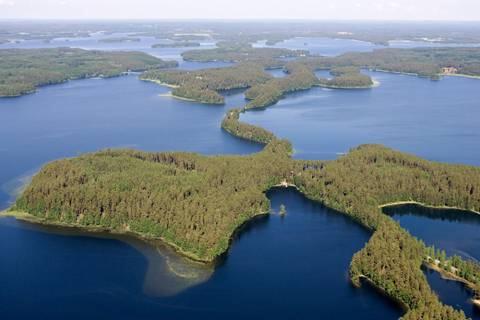 Lusto - metsäkulttuuria kansallismaisemassa Suomen metsämuseo ja -tietokeskus Lusto avattiin kansallismaisemaan Punkaharjulle 1.6.
