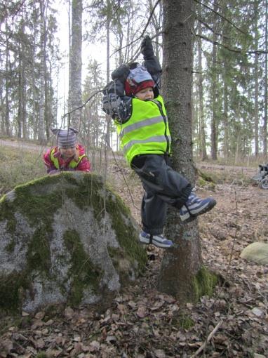 LAPSET MOTORIIKKA KÄSITTEET KOKO KEHO,