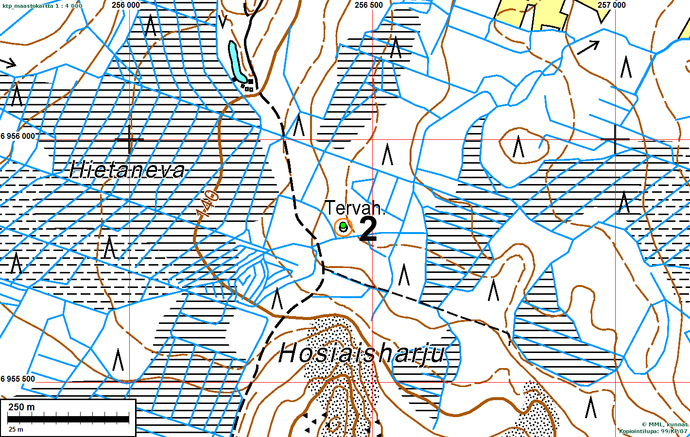9 Tervahautaa. Keskeltä vasemmalle halssi. Kuvattu etelään.
