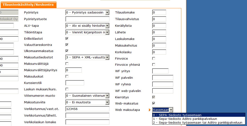 Toukokuu 2015 31 (35) Yrityksen perustiedoissa, Tilaustenkäsittely/Reskontra välilehdellä tulee olla valittuna Web-maksatus ja Web maksutapa.