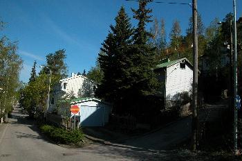 Kaava 8257: kortteli ja tontti 1036-21 Osoite Torpankatu 3 Inventointikohdenumero 2008/0133 Rakennushistoriallinen arvo: - Perustelut: Kohteen rakennukset on rakennettu 1920-30-luvilla.