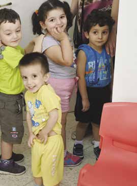 ISRAEL Arabilapset Abu Joosefin talossa Beit Jalassa. Viite 61065 Tavoite: Ylläpitää ja kehittää vauva- ja leikki-ikäisille tarkoitettua lastentarhaa ja pitää kouluikäisille iltapäivisin tukiopetusta.