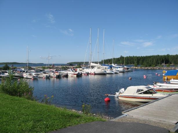 Alueen vetovoimatekijöinä voidaan pitää luontoa, satama-aluetta sekä mantereen ja saaren kulttuurihistoriallista rakennusympäristöä.