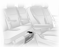 36 Istuimet, turvajärjestelmät Jos jollakulla autossa olijoista on herkkä iho, emme suosittele suurimman lämmitystehon käyttöä jatkuvasti. Istuinlämmitys toimii moottorin käydessä.