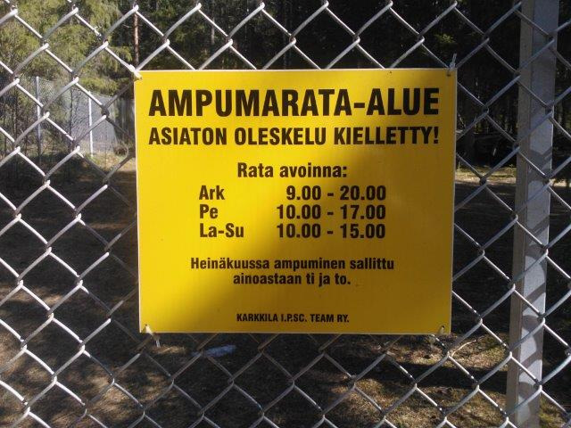 röykkiöistä muodostaa kiviaitoja. Alueen koillisosassa on talon kivijalka, röykkiöt lienee tämän torpan asujan työn tulosta. Museoviraston lausunnon (28.2.2014) ja työneuvottelun (3.6.
