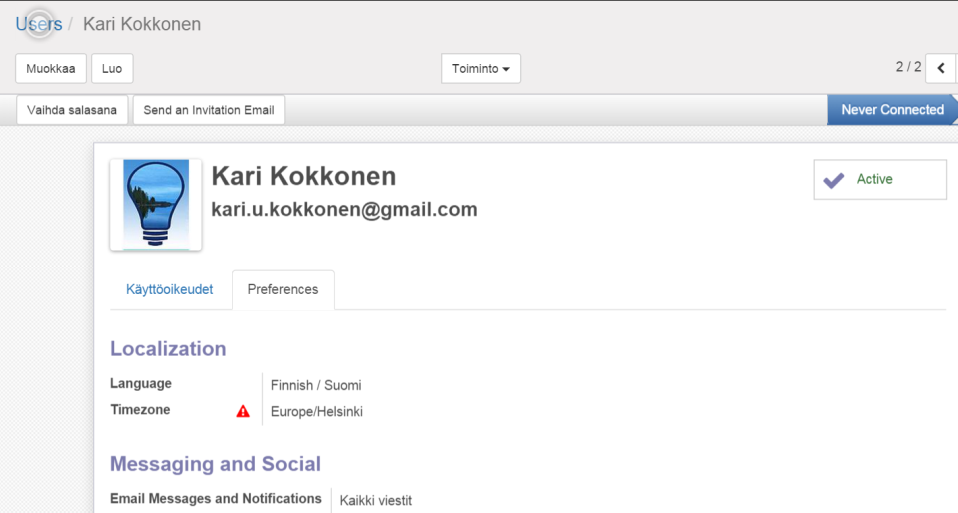 Odoo ERP Käyttäjien määritely - Windows Sivu 5 7. Käyttäjän tila akviivinen Normaalisti käyttäjän tila tulee aina olla aktiivinen. Tämä tila näkyy Odoo sssa käyttäjän forminäytön oikeassa yläkulmassa.