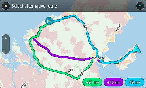 Vihje: Vaihtoehtoisten reittien laskemiseen käytetään elinikäisestä Traffic-palvelusta saatavia tietoja. Yli 50 % kestoltaan pidempiä reittejä ei näytetä. 5. Valitse haluamasi reitti napauttamalla aikakuplaa.