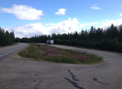 Levähdyspaikat Ivalo-Rovaniemi välillä on 60 vähintään 35 metriä pitkää levähdyspaikkaa.