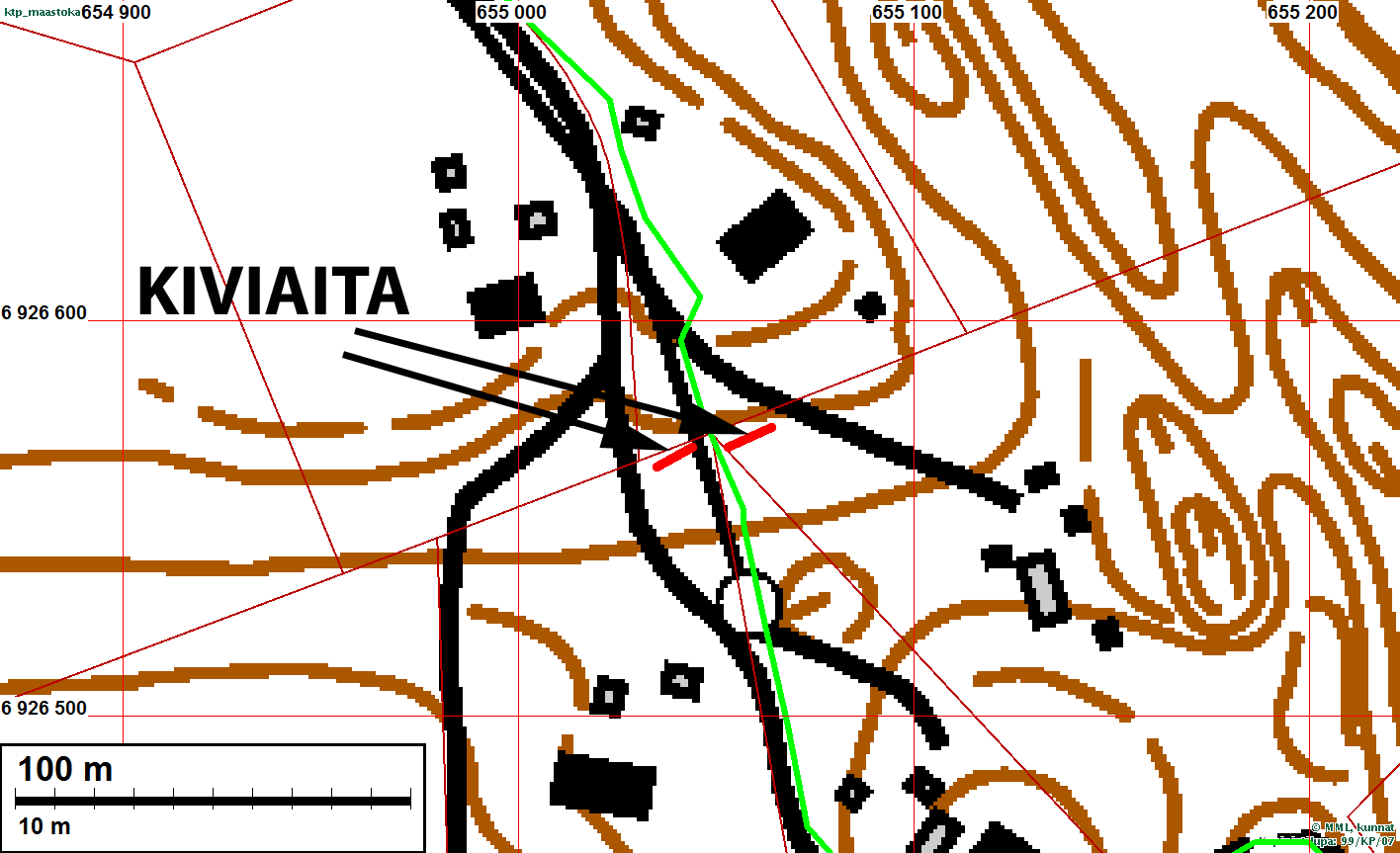 13 perusteella linjattu juuri sähkölinjan alle, läpäisemään jo aiemmin puretun osan (noin 7 m) kiviaitaa.