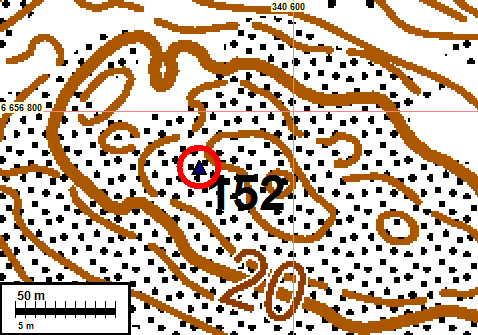 42 Södra Svartö. Kaareva kivivalli kallion kupeessa.