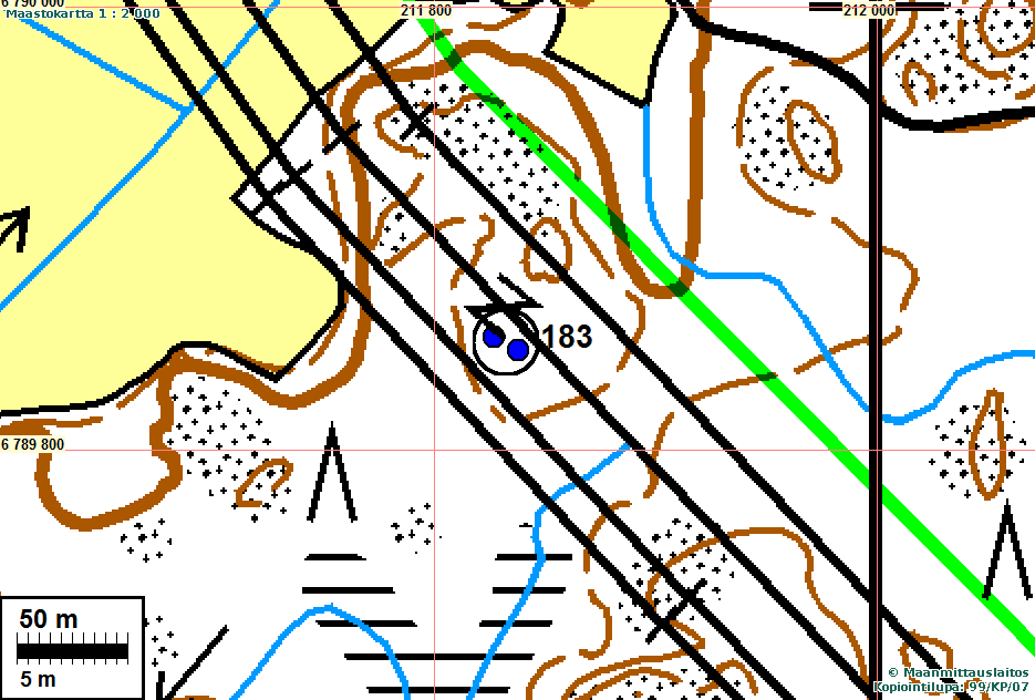 19 Huomiot: Sepänmaa 2011: Paikalla on rajalinjan merkiksi asetettuja