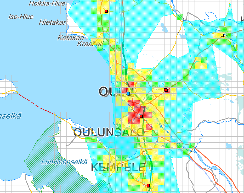 Kuva 13 Oheisesta kuvasta nähdään, että Oulun seudun paloasemilla on hyvät edellytykset saavuttaa 2-luokan riskialueet 10 minuutin tavoiteajassa. 10 minuutin Isokroni on kuvassa sinisellä.