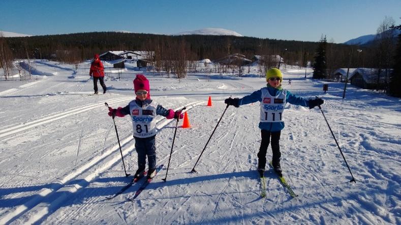 Historia Lääketieteen lisensiaatti HY 2002 Työterveyshuollon erikoislääkäri Itä-Suomen Yliopisto 2013 MKS Sisätaudit 2002-2005 Etelä-Savon Työterveys 2005