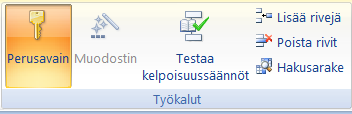 Perusavain Lisätessäsi kentän kirjoittamalla tiedot Lisää uusi kenttä (Add New Field)-otsikon alapuolella olevaan soluun, Office Access 2007 määrittää kentälle nimen automaattisesti.