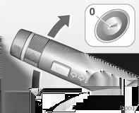 Valaistus 107 Pidempikestoista suuntavilkutusta varten paina vipua tuntuvan vastuksen yli. Kytke suuntavilkku käsin pois päältä siirtämällä vipu alkuperäiseen asentoonsa.