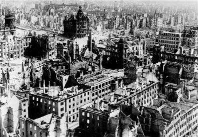 Dresden, helmikuu 1945) Epäonnistui Päätöksentekokyvyn ja järjestelmien