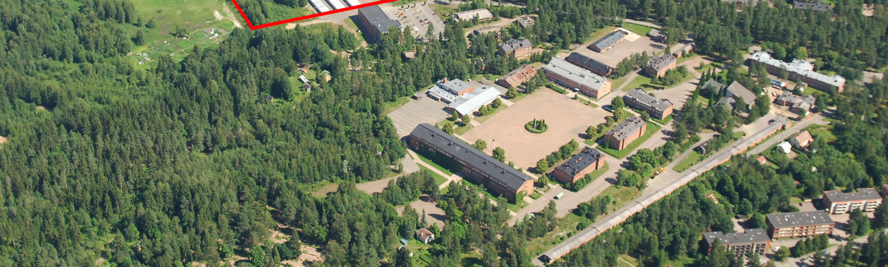 Asemakaava Alue on asemakaavoitettu. Kaavassa alue on osoitettu kokonaisuudessaan puolustusvoimien korttelialueeksi (EP).