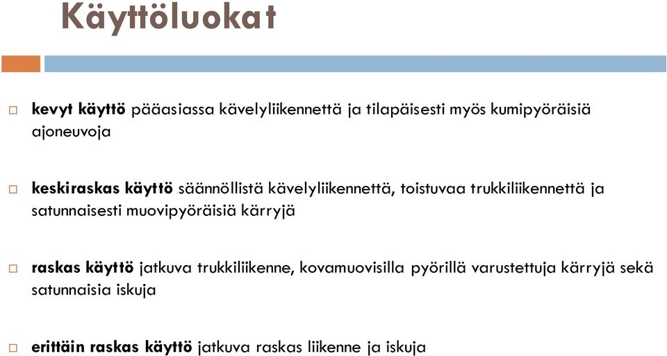 satunnaisesti muovipyöräisiä kärryjä raskas käyttö jatkuva trukkiliikenne, kovamuovisilla