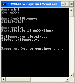 Perinteinen sovellus void main(string[] args ) { string nimi, hetu, osoite; Console.WriteLine("Anna nimi: "); nimi = Console.ReadLine(); Console.