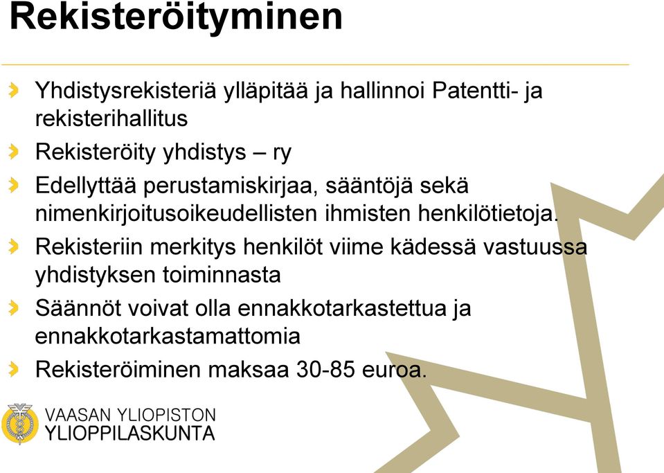 ihmisten henkilötietoja.