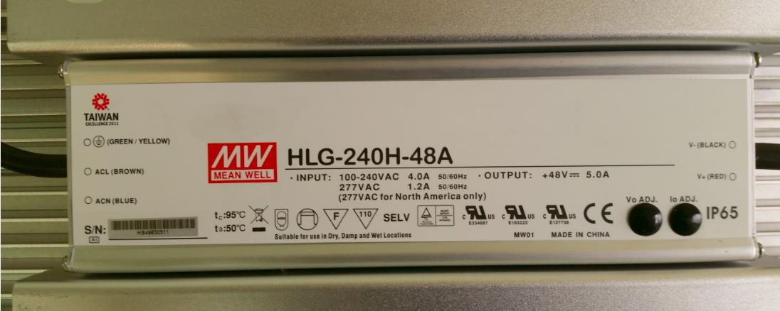 22 KUVA 4. LED-valaisin GK-200-AW-NW-L TAULUKKO 1. LED-valaisimen tekniset tiedot Valaisimessa käytettävä liitäntälaite on Mean Well HLG-240H-48A.