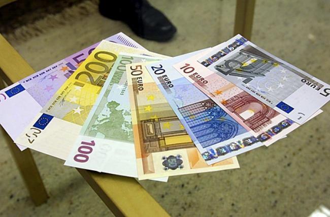 Maksu todellisten kustannusten mukaan HUS Palvelutuotehinnasto 2014 Synnytys n.
