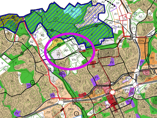 3 (5) Yleiskaava Espoon eteläosien yleiskaavassa suunnittelualueella on käytetty merkintöjä A2 (Tiivis ja matala asuntoalue), PY (Julkisten palvelujen ja hallinnon alue) sekä V (Virkistysalue).