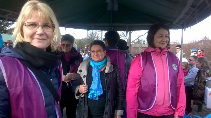TOIMINTAKERTOMUS 2014-2015 10 Tammikuussa osallistuimme perinteiseen Leijonien kirkkopyhään. Vappuaattona Kanervat vastasivat wappusiman tarjoilusta Aleksis Kiven patsaan lakituksen yhteydessä. 2.4. Lions Quest Lions Quest koulutusta ei tarjottu tällä kaudella, kun edellisellä oli koulutettu sitäkin enemmän päiväkotiaikuisia ja opettajia.