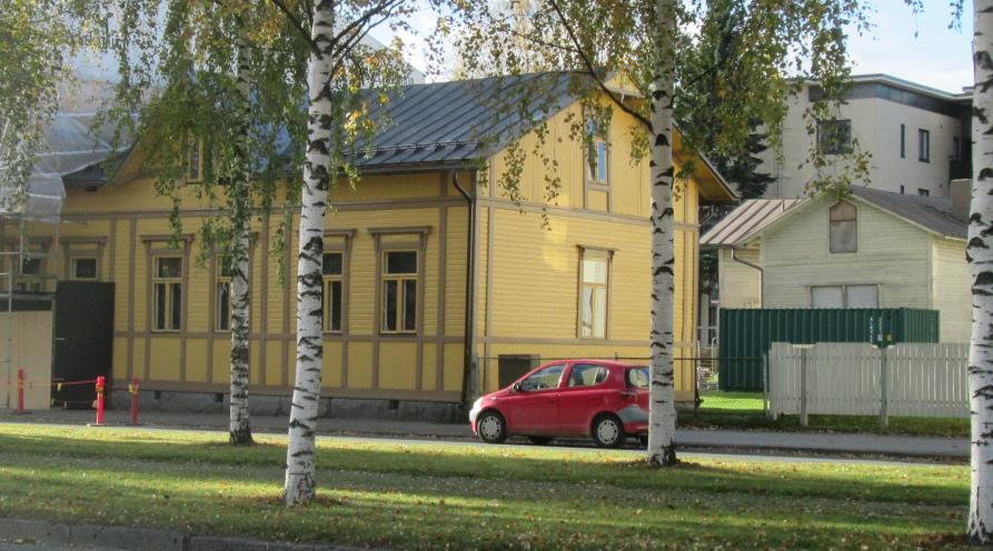 Pohjolankatu viereisine rakennuksineen on maakunnallisesti arvokas alue.