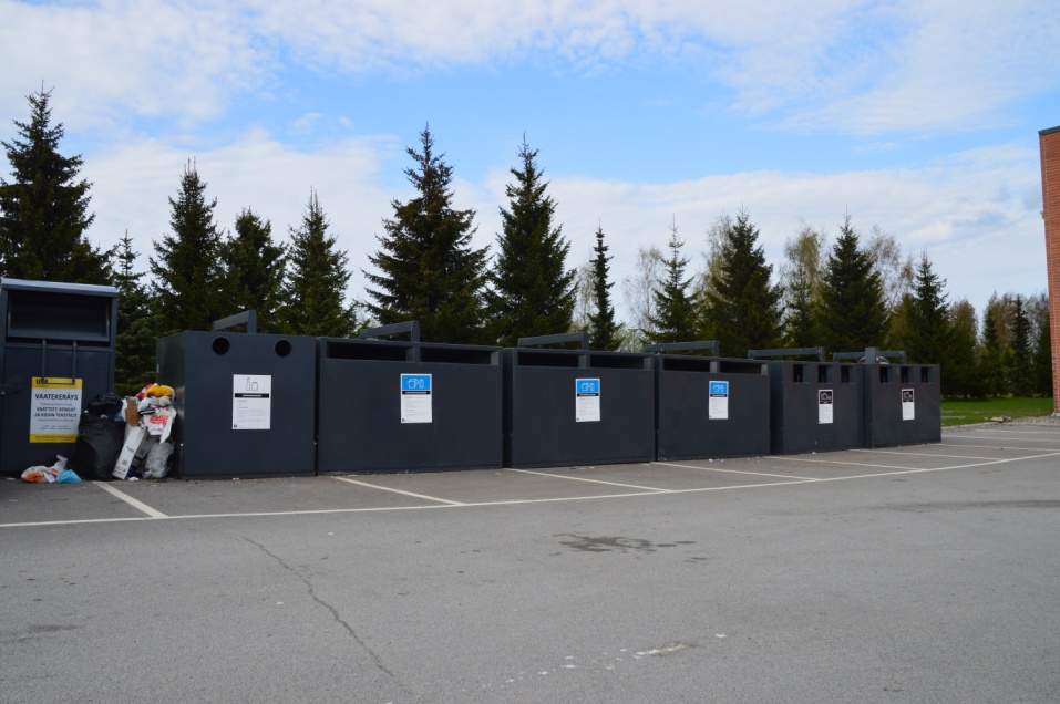 JÄTEHUOLTOMÄÄRÄYKSET teisen keräyspaikan käyttämisestä. Kunnallisen yhdyskuntajätehuollon piiriin kuuluvat jätteet on jätelain mukaan luovutettava kunnalliseen jätehuoltojärjestelmään.