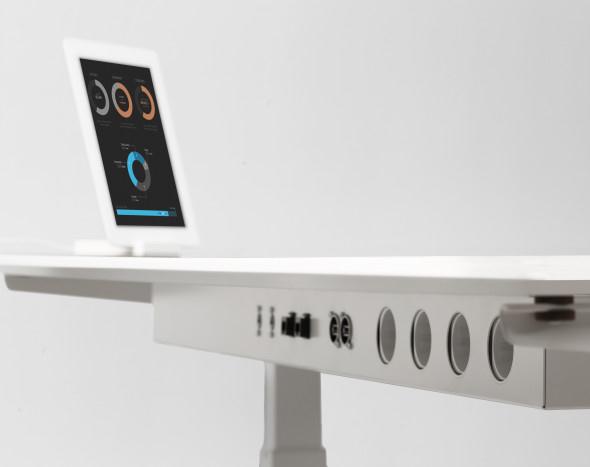 EFG Smart table Pöytä, joka voidaan yhdistää erilaisiin moderneihin