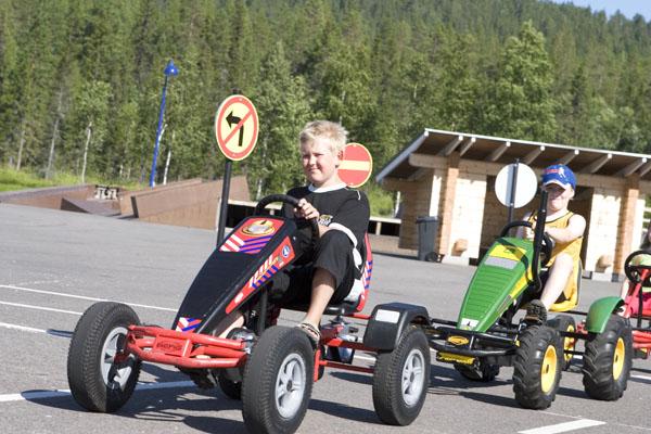 Julkistettiin 02/ 2004 Teemat Matkailukalastus Patikointi Golf Lasten kesäaktiviteetit Kongressimatkailu