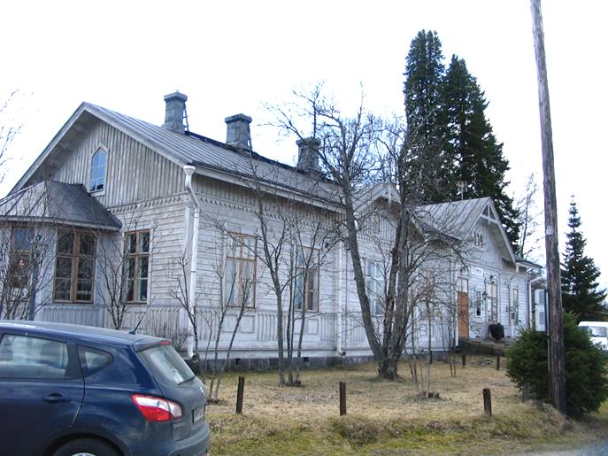 Iisveden asemarakennus v. xx, laajennettu v. 1900 ja 1905.