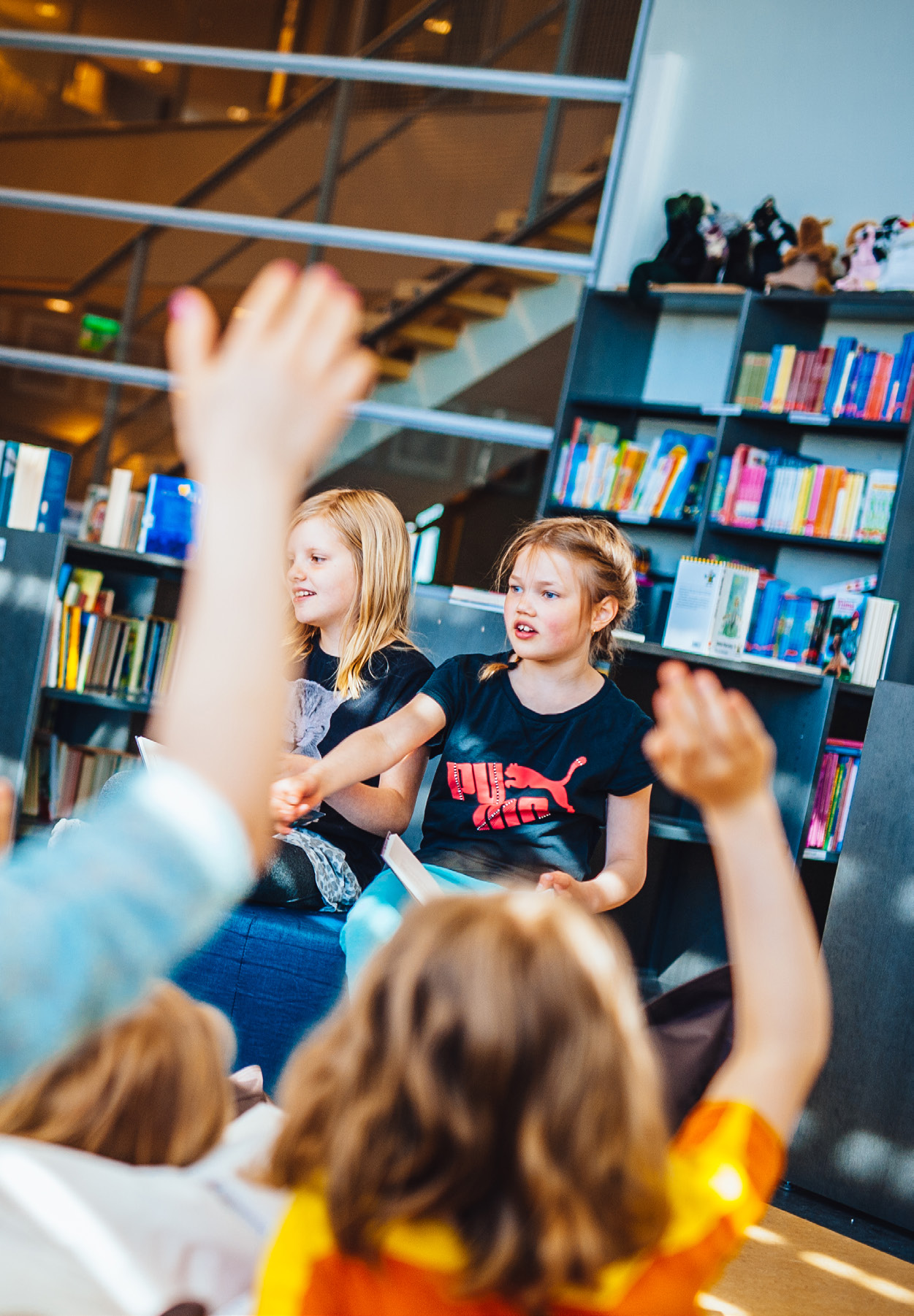 Aivoriihi Aivoriihi on yleisesti käytetty ideointimenetelmä, jolla on mahdollista tuottaa satojakin ideoita lyhyessä ajassa.