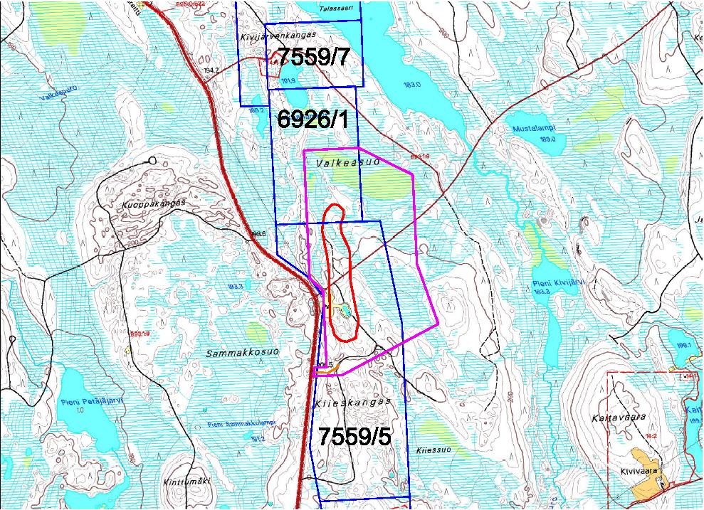 Endomines Oy 2 Hoskon kaivospiirihakemus Kuva 1. Kaivospiirialueen kartta. Alueen valtaukset (siniset rajaukset), haettavan kaivospiirialue (purppura rajaus) ja Hoskon malmio punainen rajaus.