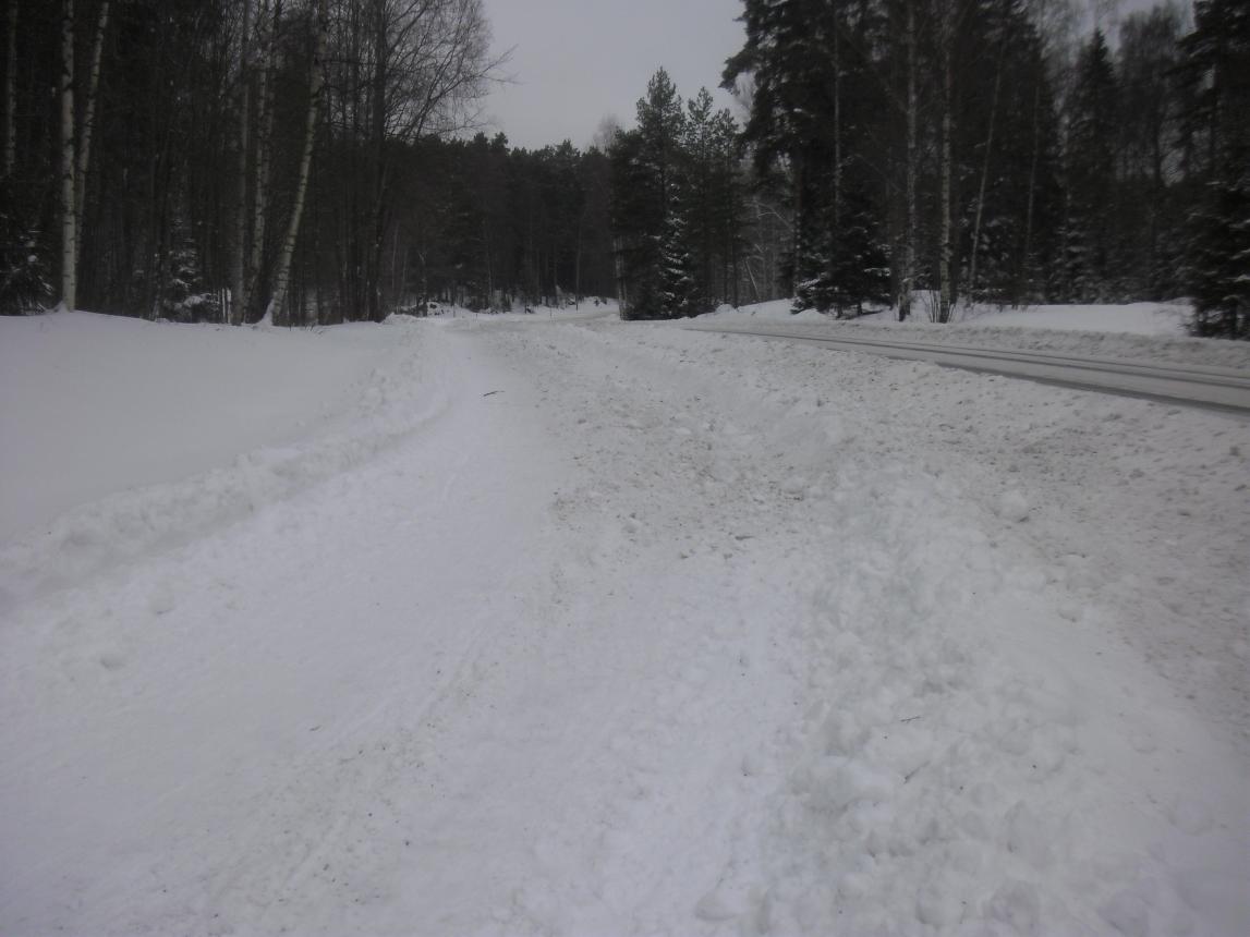 Taajamateiden lähellä sijaitsevien rakennuksien ja vapaan tilan vähyyden vuoksi lunta ei voida välttämättä aurata normaalisti