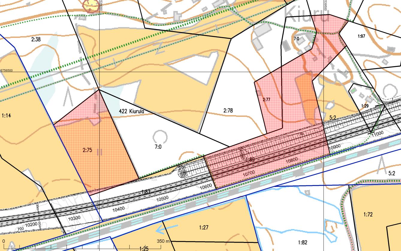 Kohdekortti 4 / Kiinteistöjärjestelysuunnitelma Järjestelyjä Kiurulassa, paaluväli 10300-10900 Kiinteistöistä 1:81 Purnu ja 1:89 Kiuru jää tien pohjoispuolelle kapeat kaistaleet.