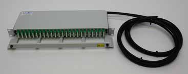 Jatkoslevyteline NC-2000 varustettuna NC-48S jatkoslevyillä 96-kuituinen NC-232 LC/APC -häntäkaapelipaketti Valokaapeleiden päättämisessä kaapeleiden kuituputket voidaan tuoda joko suoraan