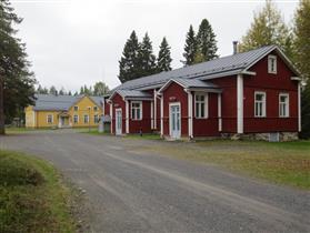Vanhat kansakoulut kiinteistötunnus: 564 409 51 16 tyyppi: opetus ja koulutus ajoitus: 1918 1944 arvottaminen: valtakunnallisesti arvokas kohteen sisältämät rakennukset: 001 Vanha kansakoulu; 002