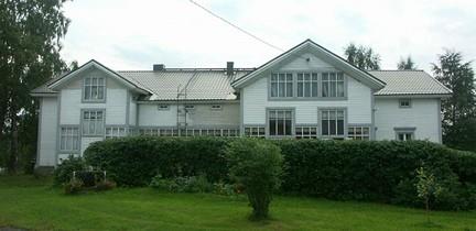 Ylikanniainen kiinteistötunnus: 564 409 5 51 tyyppi: maa ja metsätalous ajoitus: 1864 1917 ajoitusselite: 1913 kohteen sisältämät rakennukset: 01 asuinrakennus; 02 navetta; 03 sauna; Kiiminginjoen