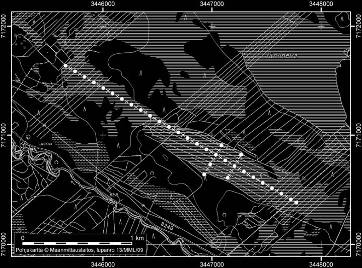 Tyrnävällä tutkitut suot ja niiden turvevarat Osa 2 11. Laaksonsuo Laaksonsuo (kl. 3421 08, x=7170,8, y=3447,0) sijaitsee noin 18 km kunnan keskustasta kaakkoon. Suota ei ole nimetty peruskartalla.