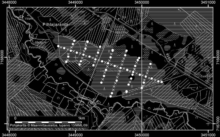 Hannu Pajunen 15. Luomatienräme Luomatienräme (kl. 3421 07, x = 7167,9, y = 3449,5) sijaitsee noin 22 km kunnan keskustasta kaakkoon. Suo rajoittuu loivapiirteiseen moreenimaastoon.