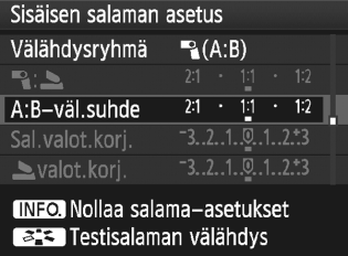 Langattoman salaman käyttäminenn [1 (A:B)] Useita apusalamoja useassa ryhmässä Sisätiloissa A Ulkona Noin 7 m 80º Noin 10 m 1 B Noin 5 m Noin 7 m Jaa apusalamat ryhmiin A ja B ja muuta salamasuhdetta