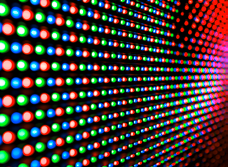 LED-valonlähteisiin pätevät yleiset valaisimia koskevat määräykset, pitimen mallista aina valonvoimakkuuden mitoitusrakenteeseen. Mitä kaikkea on tällä välillä, sitä ei ole määritelty.