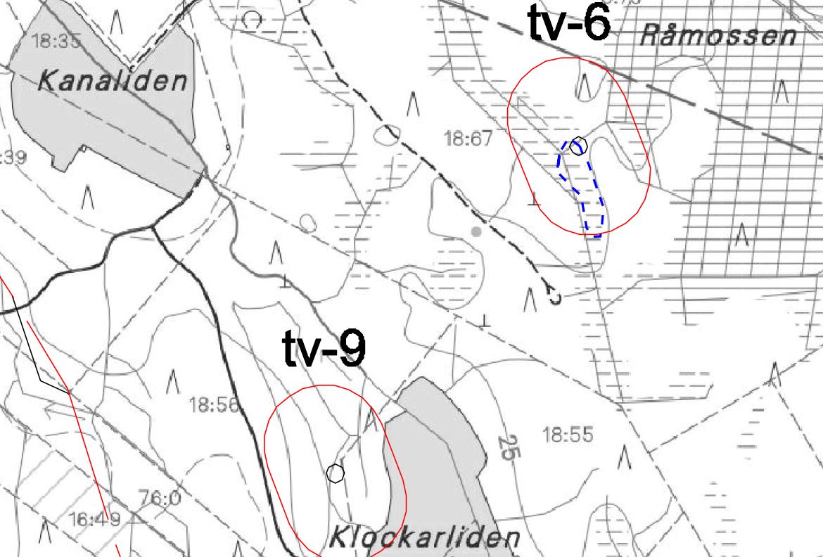 MUUTTUNEIDEN VOIMALAPAIKKOJEN MAASTOSELVITYKSET (KEVÄT/KESÄ 2015) 9 Kuva 9. Suo-ohdake ja lehväsammalet viihtyvät lähteiköissä. Kuva 10.