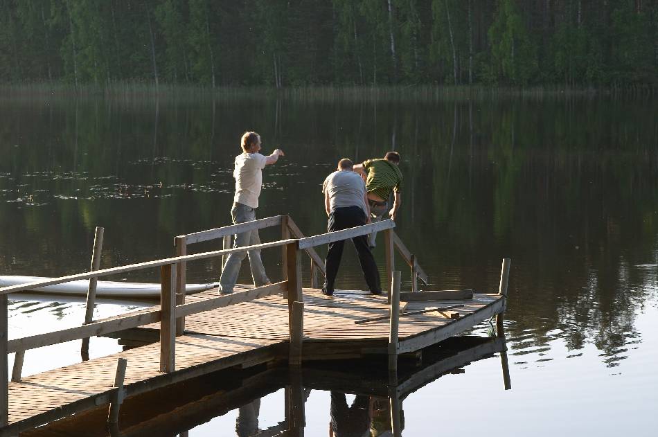 Rahastonhoitajana toimi Pirjo Laine. Tilintarkastajana oli Markku Mathlin sekä varalla Maarit Sojakka. Jäsenet Kerholla oli vuoden lopussa 126 jäsentä.