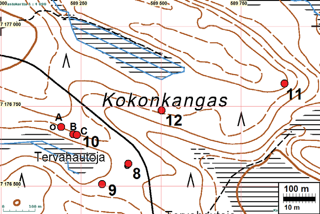 27 Tutkijat: Sijainti: Huomiot: H. Poutiainen & V. Laakso 2012 inventointi Paikka sijaitsee Hyrynsalmen kirkosta 17,6 km itään.