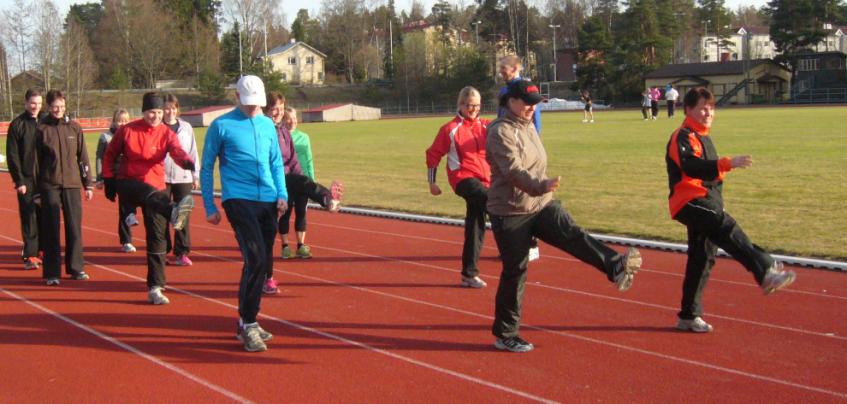 Kenttäurheilijat-58 ry:n toimintasuunnitelma 2013 12 / 15 3.6. Talli-58 Talli-58 järjestää kestävyysjuoksukilpailuja.