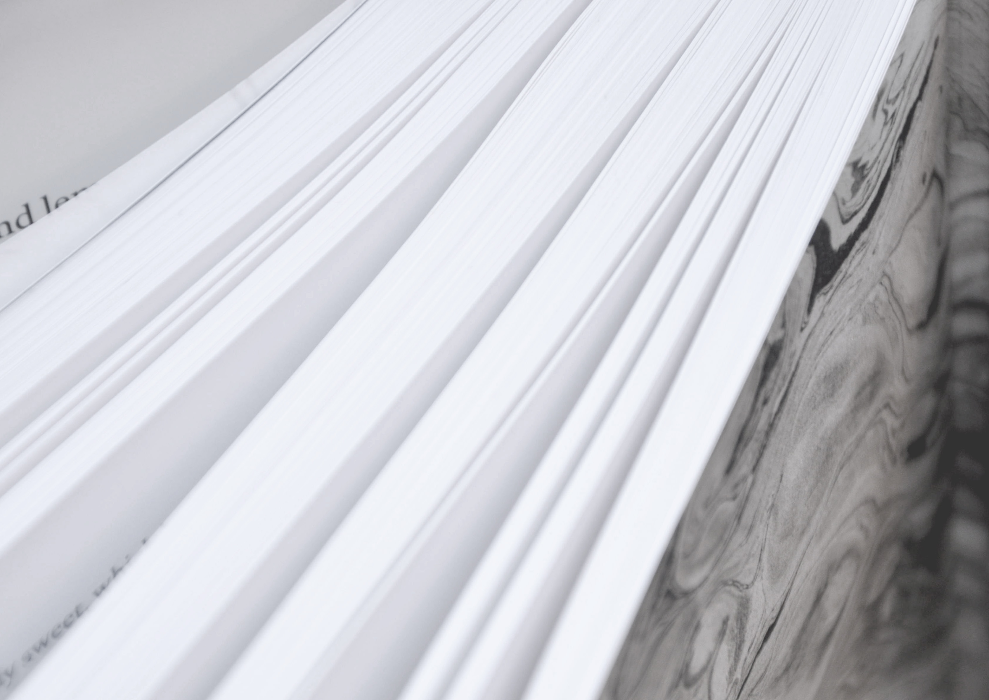 SISUSPAPERIN VALINTA Sisuspaperin valinta tehdään useimmiten päällystetyn ja päällystämättömän paperin välillä.