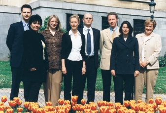276 VUOSIKERTOMUS 2001 BRYSSEL Benita BROMS Brysselin toimiston päällikkö Oikeudellinen pääneuvonantaja Puh. +32 2 284 2543 Olivier VERHEECKE Oikeudellinen pääneuvonantaja Puh.